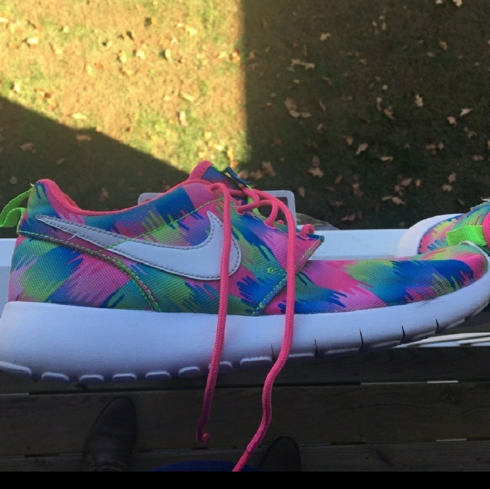 NwOT Nike Sneakers
